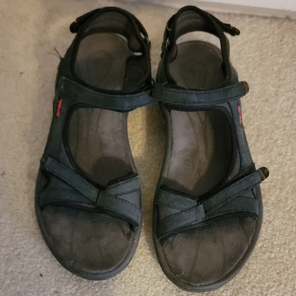 Women's Teva Sandles Size 11 Good Used Condition